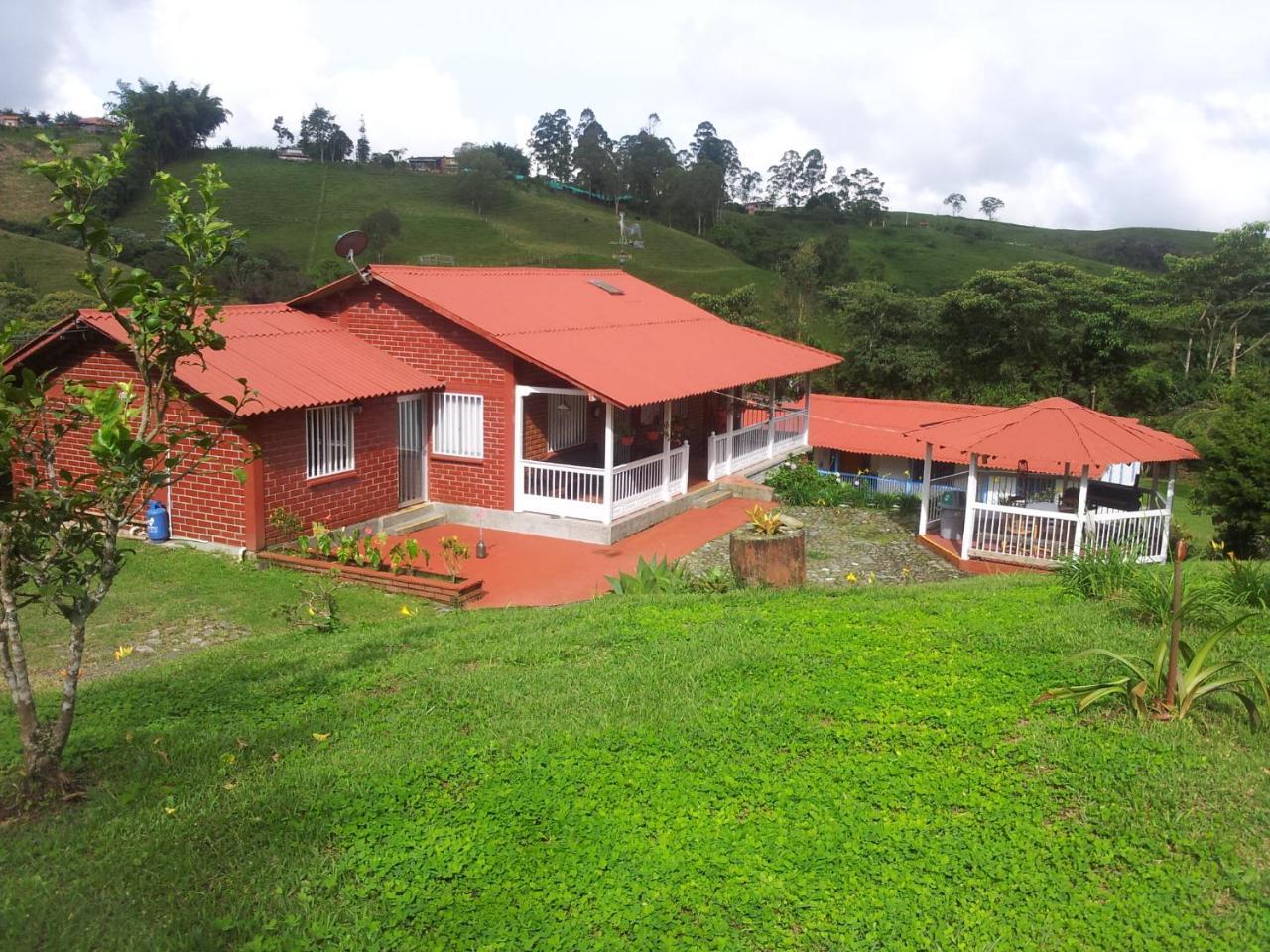 La Gaviota Bnb Bed & Breakfast Filandia Eksteriør bilde